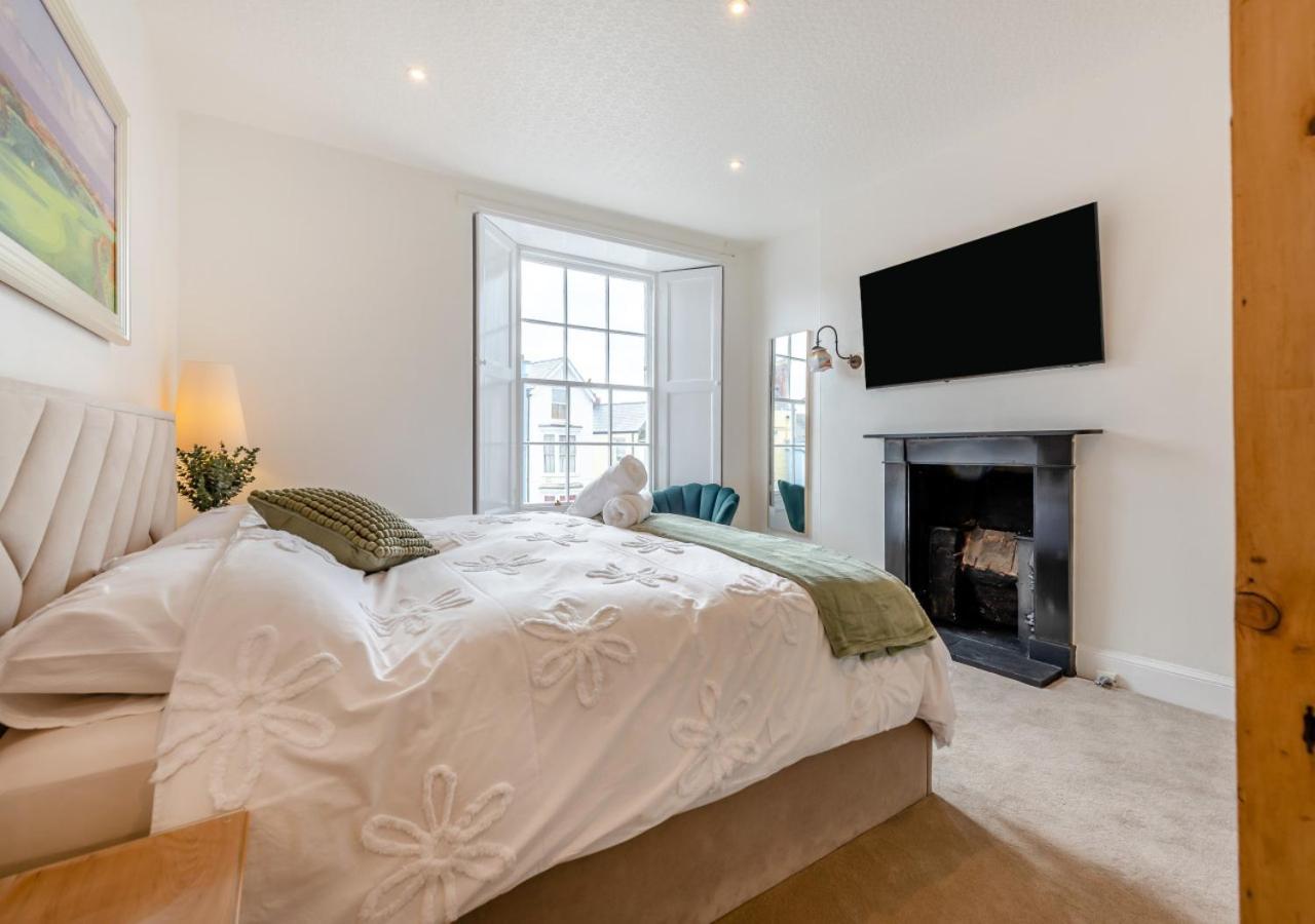 Clifton House Villa Tenby Bagian luar foto